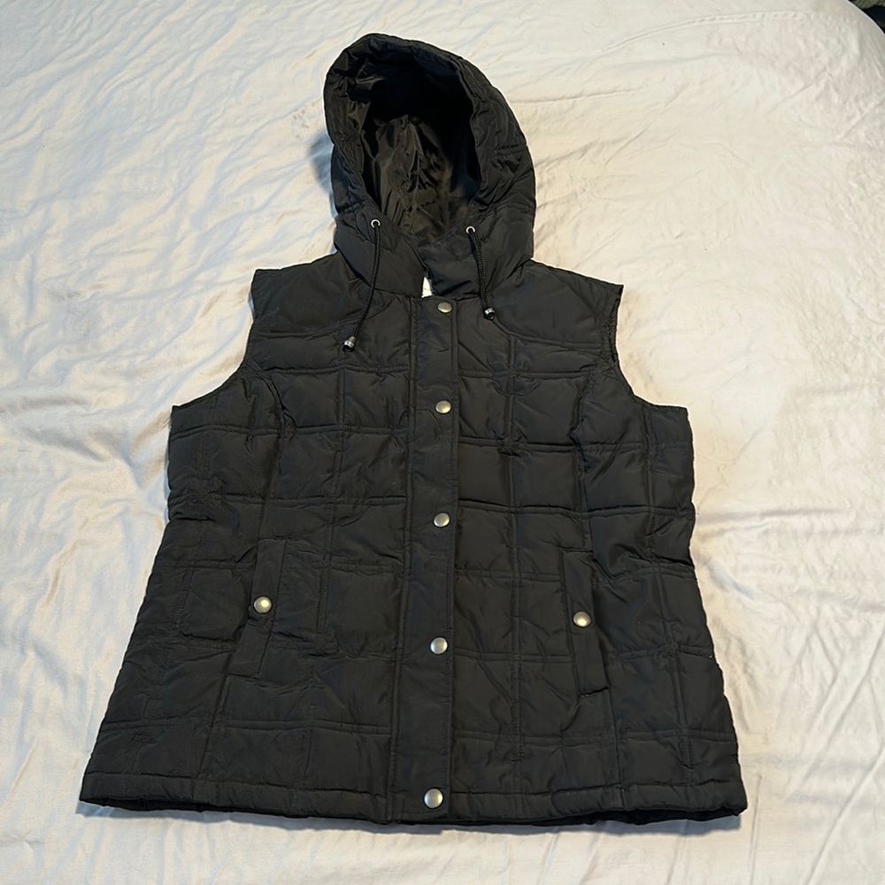 Gap Vest Black Quilt with Hood size Medium